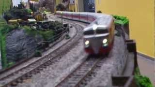 TALGO 352 IBERTREN H0  PRUEBA DE RODAJE  MOTOR DE CDROM FISTRU [upl. by Ellenaej]