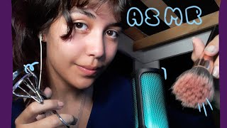 ASMR  fazendo maquiagem em você [upl. by Karlens743]