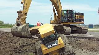 First EX8000E6 electricdrive hydraulic excavator in China [upl. by Bardo]