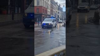 Politie Brussel met spoed naar een interventie emergency police policesiren siren brussels [upl. by Armbruster]