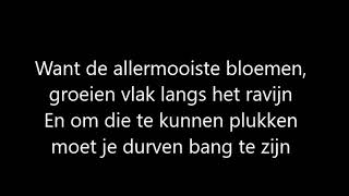 Dronken man bedankt politie voor bijzondere ervaring  Helden van Hier Op Interventie [upl. by Arlyn620]