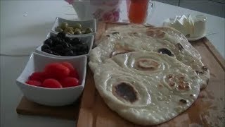 BAZLAMA  leckeres Fladenbrot türkischer Art  Brunchidee Bazlama tarifi [upl. by Anelaf190]