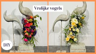 Te gekke vogels 🦜💐  Cursus Bloemschikken 275  Carlein Tukkers  Voorjaarsbloemstuk [upl. by Macleod673]