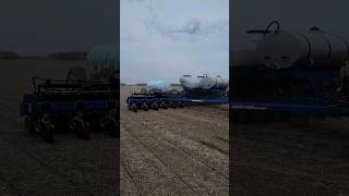 105MPH 2023 Kinze 4905 16 row Blue Drive True speed [upl. by Gertrudis]