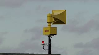 Thunderbolt 1000T Tornado Siren Test  December 21 2011 [upl. by Romeu]