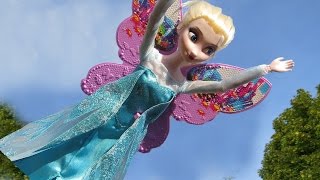 ELSA is FLYING She got WINGS  Gift from princess Kara [upl. by Concha]