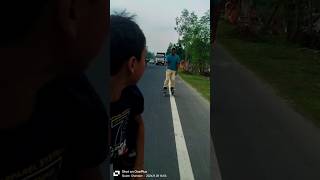 skating hi road bhaiskating publicreaction shortvideo new skater chandan [upl. by Enoob]