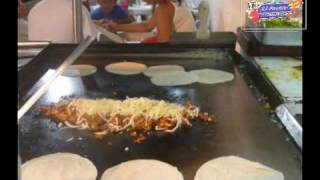 Autenticos Tacos al Pastor Huatulco [upl. by Ateinotna58]