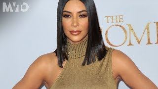 Kim Kardashian espectacular en un vestido Versace dorado  The MVTO [upl. by Levinson]