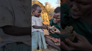 What a Love💕 Hadzabe tribe women cooks and offers her baby boy a delicious Soup 😋🍲foodhadzabetribe [upl. by Pleasant]