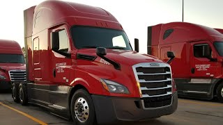 2018 FREIGHTLINER CASCADIA REVIEW AN TOUR [upl. by Sewel869]