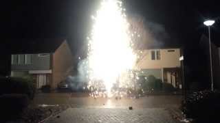 Vuurwerk fontein 10 meter [upl. by Vern]