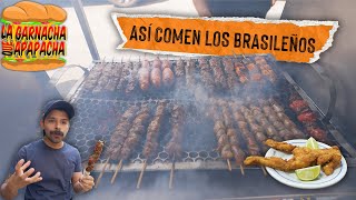 ¿Cómo es realmente la COMIDA CALLEJERA en BRASIL  La garnacha que apapacha [upl. by Alessig]