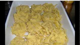 tagliatelle al ragù con stracciatella [upl. by Barnabas]