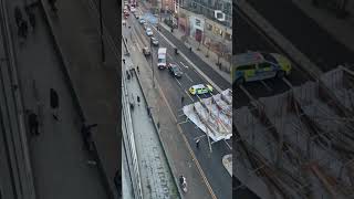 Moment scaffolding falls off back of building in Greenwich [upl. by Gerbold]