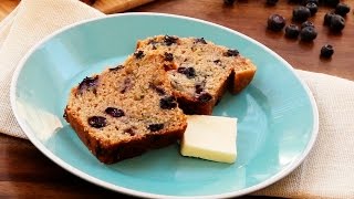 Courgettecake met blauwe bessen [upl. by Leidag]