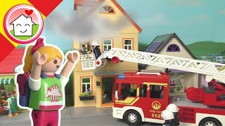 Playmobil bombero en españolLa Srta Bader está en peligro  La Familia Hauser [upl. by Llenyar]