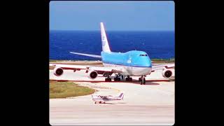 Which is biggest plane in the world [upl. by Ainnos]