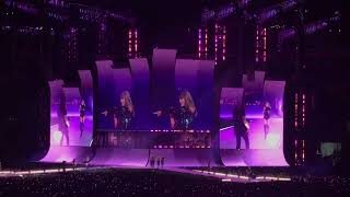 Taylor Swift Live [upl. by Hnilym]