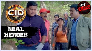 Mystifying Blue Colored Creature In The Jungle  सीआईडी  CID  Real Heroes [upl. by Nitram]