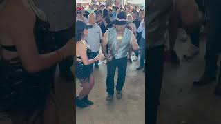 Bronco 956 bailando la chimichanga en TX youtubeshortsvideo 956valley dancemusic lapulga [upl. by Riordan916]