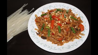 Vegetarian Pad Thai Noodles Vegetarian pad thai Kavitas Kitchen ampTravel [upl. by Annaynek]