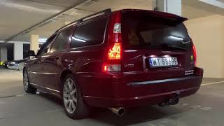 Volvo V70 25T sound [upl. by Sandro]