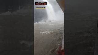 குற்றாலம் யாரும் செல்ல வேண்டாம் 😲😲 அருவி தற்போதைய நிலை 😱😱cutrallam falls current situation 😰😰😰😰 [upl. by Varick]