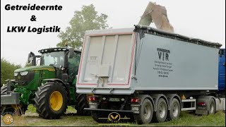 Getreideernte amp LKW Logistik in Mecklenburg Vorpommern John Deere Maschinen im Ernte Einsatz 2023 [upl. by Marr251]