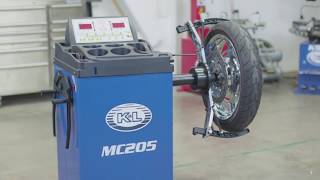 KampL MC205 Wheel Balancer  Motorcycle Wheel Balancing [upl. by Allsopp]