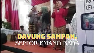 Gambang Kromong quotdayung sampanquotmpo karlin dan neng Friska [upl. by Newob]