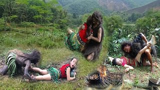 Primitive life Find amp Cook Survival Food in the Jungle [upl. by Nnywg]