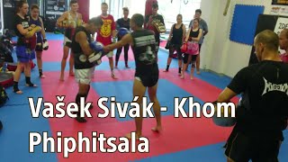 Vašek Sivák on Thai Pads  Khom Phiphitsala🇹🇭Muay Thai trainer in Prague CZ [upl. by Nala33]