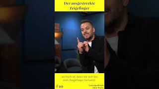 Der ausgestreckte Zeigefinger – Unsympathisch ohne Worte 👀👆 [upl. by Tootsie]