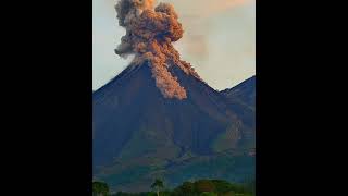 Pyroclastic Flow Santiaguito Volcano Guatemala Sep 17 2024 [upl. by Niggem198]