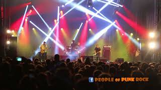 LES TROIS ACCORDS  Loin dici  Festival de la Poutine Drummondville  20170825 [upl. by Nogas]