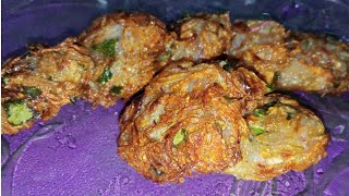 Kerala Style Ulli Vada recipe  How to make Ulli Vada  Onion vada  Teatime snack recipe [upl. by Viking322]