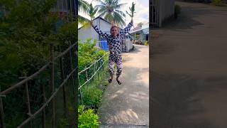 Bay dể ẹt🤣🥰 funny nytinhnghich tiktok comedy shortvideo [upl. by Nuy267]