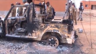 Burkina Faso  12 soldats tués dans une attaque jihadiste à la frontière avec le Mali [upl. by Clifford]