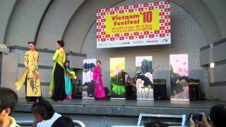 Ao dai fashion show in Tokyo Japan [upl. by Juieta424]