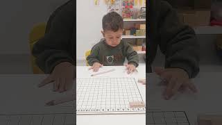 DEMİR MONTESSORİ DERSİNDE montessori ŞERİTTOPLAMA matematik okulöncesi ÖĞRETMENİANNESİ love [upl. by Esbensen]