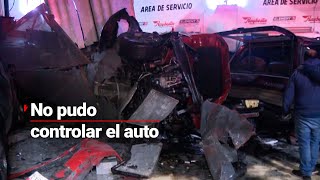 MientrasDormía  4 jóvenes en un auto se impactaron contra un taller mecánico en Calz de Tlalpan [upl. by Severen]