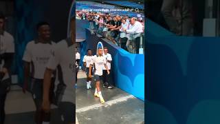 Mbappé saliendo a calentar en la final de la super copa de Europambappe realmadrid halamadrid [upl. by Ialda803]