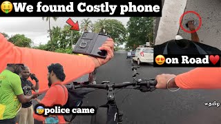 🤑We found Costly 😍phone on road♥️But 😰Police came💔🥺we lost lost the phone  TTF  Tamil  motovlog [upl. by Alios]