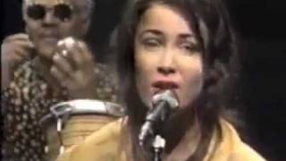 Mary Margaret OHara  When You Know Why Youre Happy Live on Night Music 198990 [upl. by Kittie276]