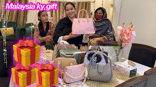 Malaysia or Thailand ky gift ghar walon ky liye  Sitara yaseen vlog [upl. by Waite639]