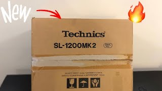 Technics SL1200MK2 Unboxing [upl. by Maro199]