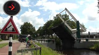 Brugopening Venekoterbrug Easterwâlde Ophaalbrug Drawbridge Pont Levis Klappbrücke [upl. by Brothers]