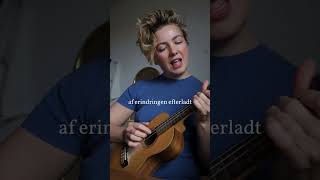 Blinkende lygter som sang  Tove Ditlevsen digt med melodi ukulele [upl. by Dlopoel]