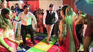 De de pyar de song performance in party Amitabh bacchan semiold romantic song video [upl. by Lukey]